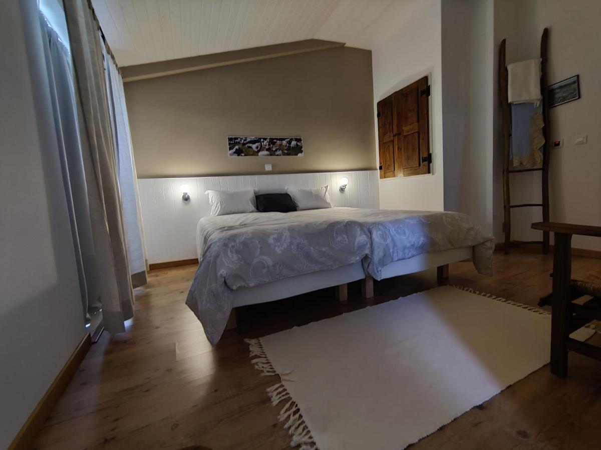 Casa Do Forno Guest House Salvaterra do Extremo Екстериор снимка