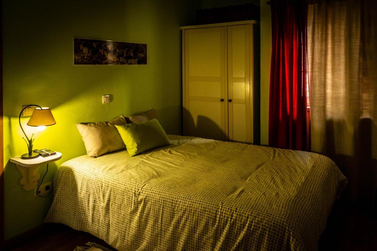Casa Do Forno Guest House Salvaterra do Extremo Екстериор снимка