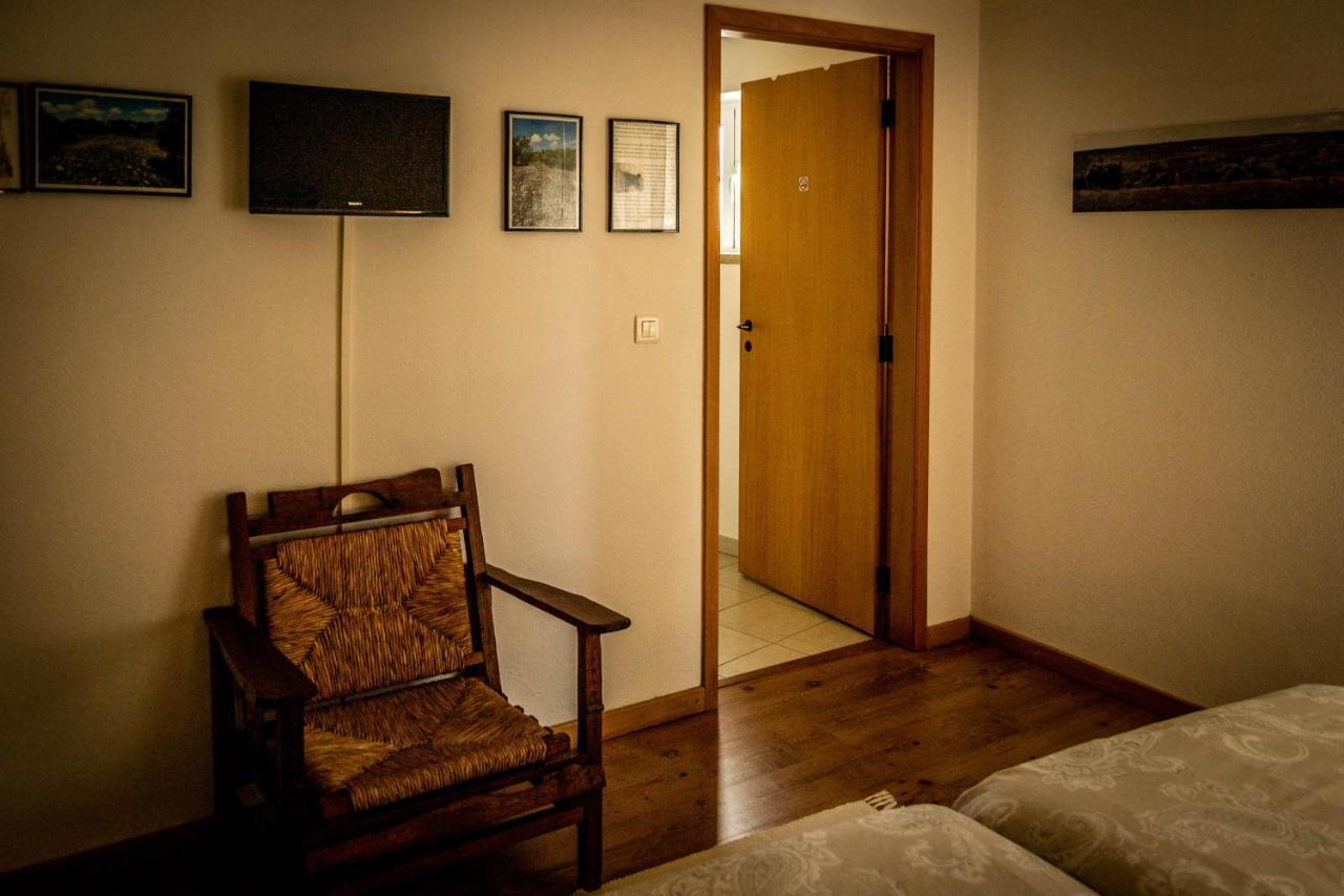 Casa Do Forno Guest House Salvaterra do Extremo Екстериор снимка